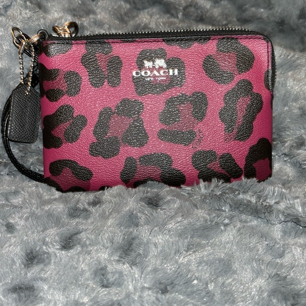 Coach Ocelot Coach Print Corner Zip Wristlet F64238